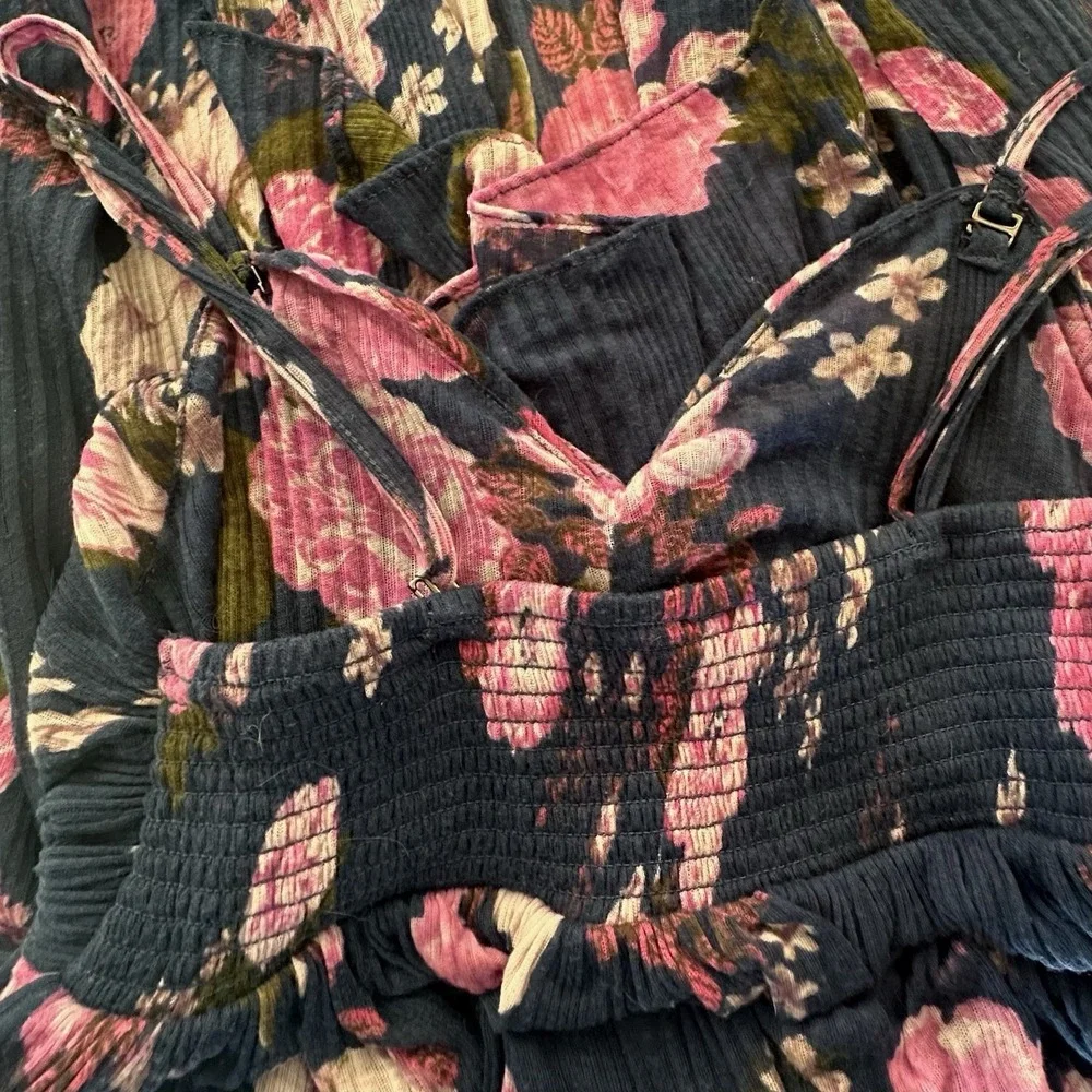 Free People Floral‎ High Low Dress Navy Pink Smocked Back Adj Straps Sz S Boho